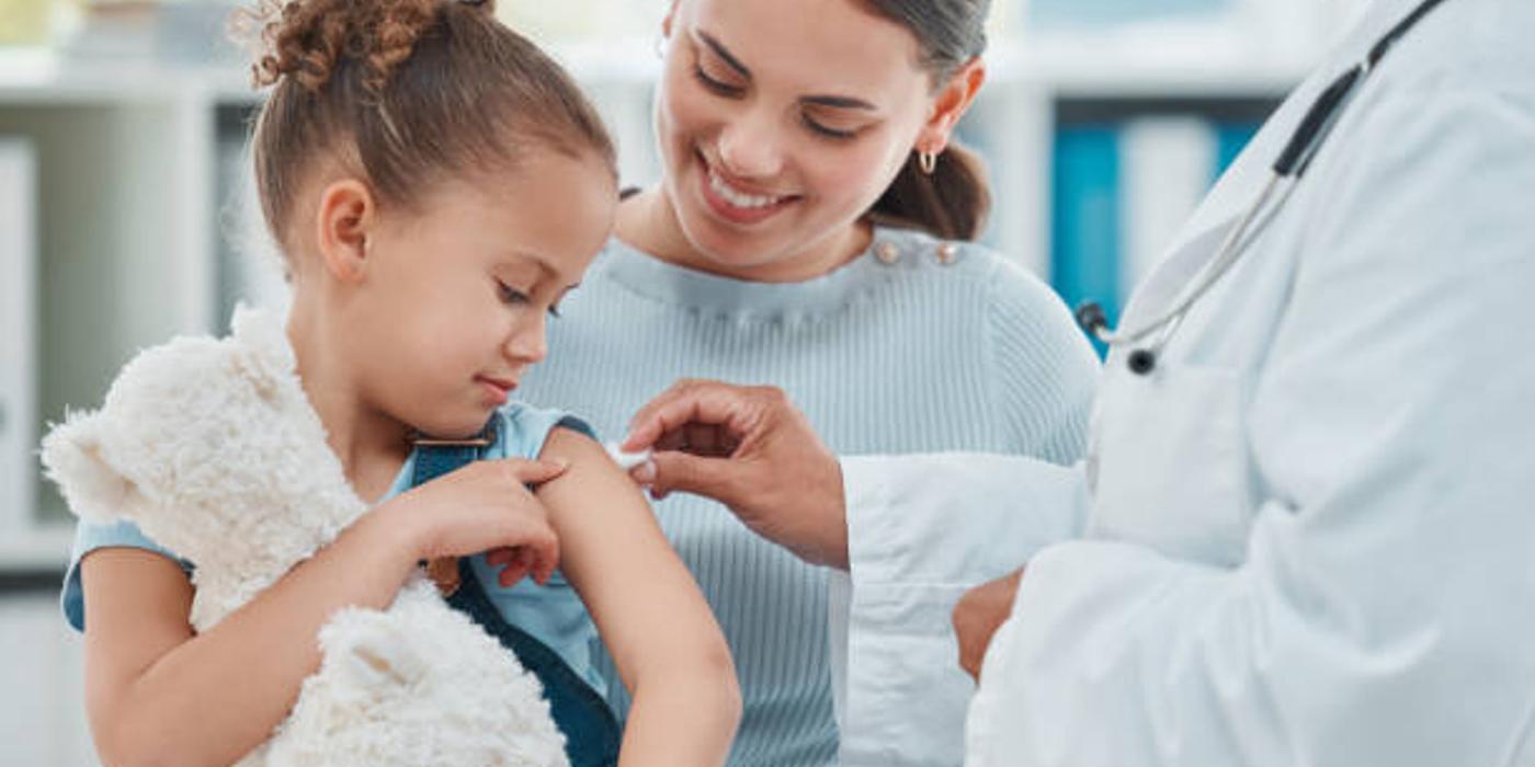 Ce vaccin trebuie făcut copilului la vârsta de 9 ani