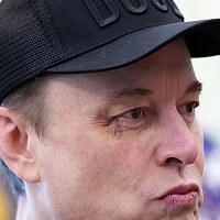 Elon Musk, cu un ochi vânăt la conferința de adio de la Casa Albă. Miliardarul stârnește îngrijorare, pe fondul zvonurilor legate de consumul de droguri