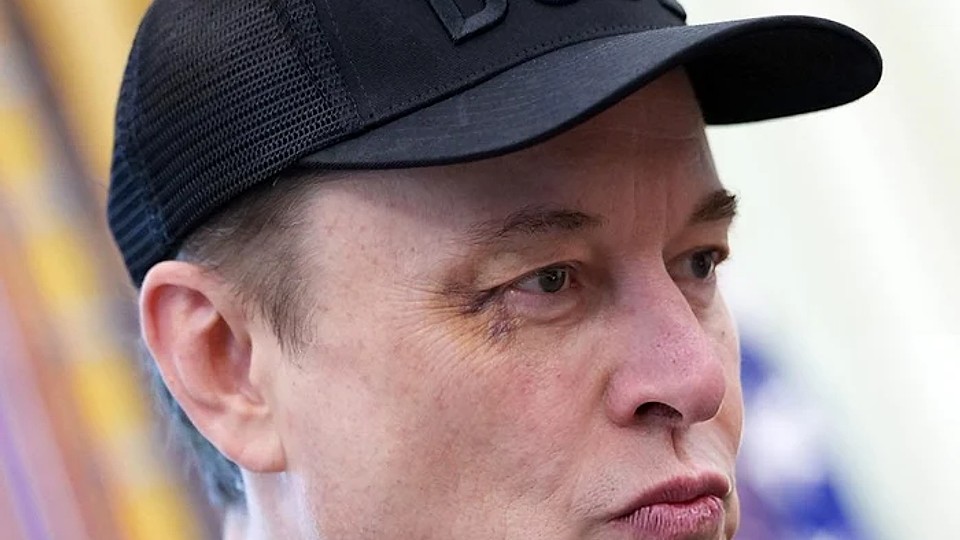 Elon Musk, cu un ochi vânăt la conferința de adio de la Casa Albă. Miliardarul stârnește îngrijorare, pe fondul zvonurilor legate de consumul de droguri
