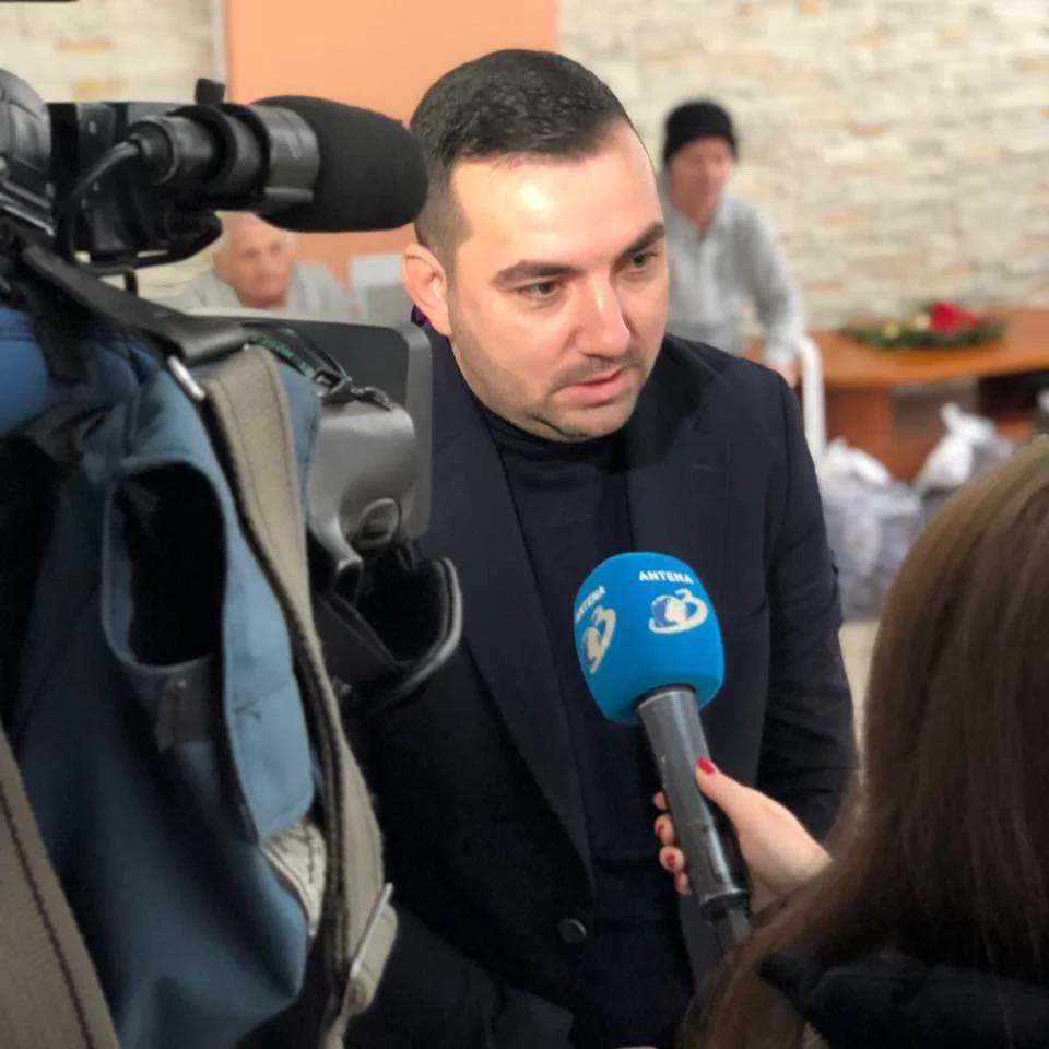 Piedone își plătește regește neamurile, din bani publici. Nepotul, salariu mai mare decât Primarul Capitalei