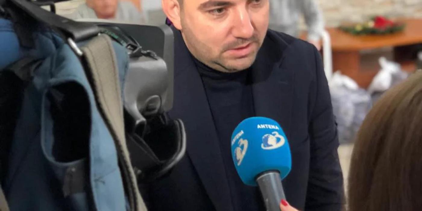 Piedone își plătește regește neamurile, din bani publici. Nepotul, salariu mai mare decât Primarul Capitalei