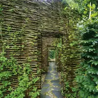 Gard din nuiele – solutii naturale pentru imprejmuirea curtii