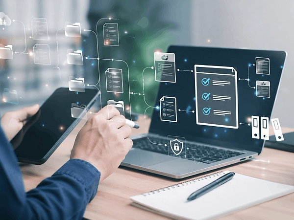 Cum simplifică digitalizarea sarcinile de zi cu zi pentru români