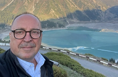 Politician de top din Ungaria: Cred că în România se coace ceva. Cred că se pregătește o revoluție conservatoare și în viitor nu se va mai putea ignora acest aspect