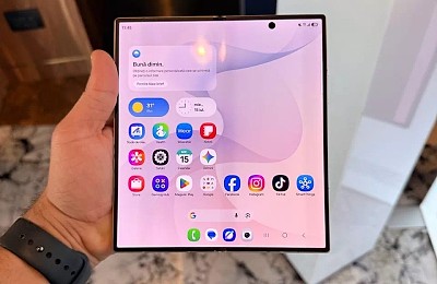 Samsung, despre a opta generație de pliabile: „Nu vrem ca oamenii să se adapteze telefonului, vrem ca telefonul să se potrivească felului în care ei deja trăiesc