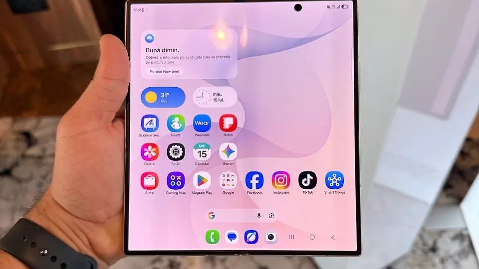 Samsung, despre a opta generație de pliabile: „Nu vrem ca oamenii să se adapteze telefonului, vrem ca telefonul să se potrivească felului în care ei deja trăiesc