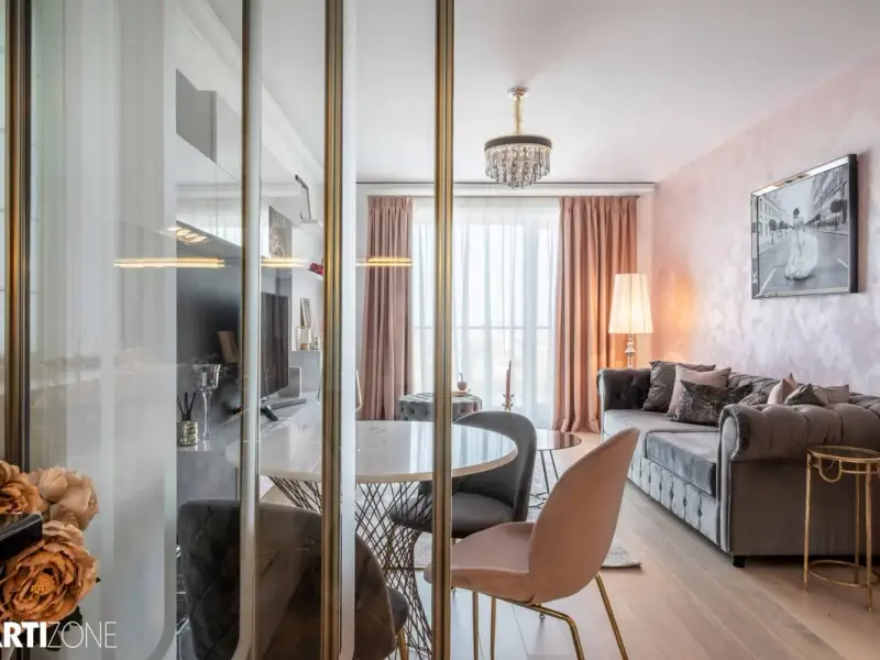 Amenajare apartament de 60 mp Influente glam si accente aurii