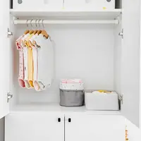 Dulapurile suspendate în amenajarea dormitorului copiilor