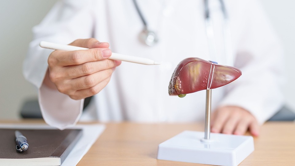 Cancerul de ficat (hepatic): Ce este, cauze, simptome și opțiuni de tratament