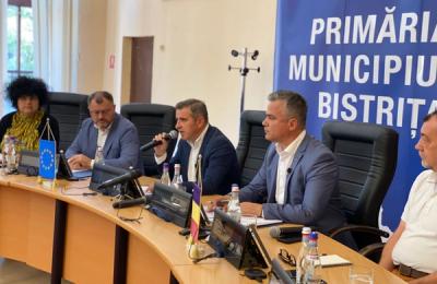 Daniel Suciu: Este nu doar contraproductiv, dar şi inelegant ca ministrul Dezvoltării şi Administraţiei Publice al tuturor primarilor şi comunităţilor să vină într-un judeţ şi să evite să se întâlnească cu cei 42 de primari ai PSD / Este infantil