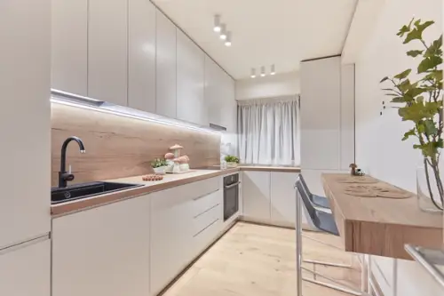 Armonie intre urban si natural pentru un apartament din Bucuresti