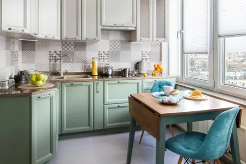 Un apartament de 2 camere cu accente turcoaz