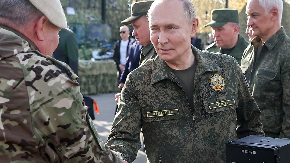 Despre război și pace: În doar câteva ore, Putin este așteptat să transmită un semnal major