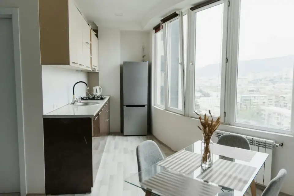 Maximizing Space in a Small Kitchen with Furniture