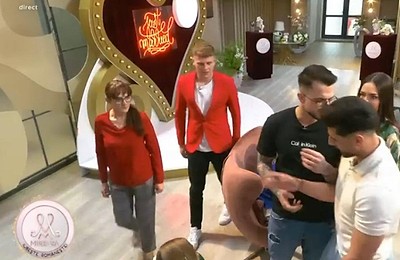 Scandalul dintre Adrian și Teo a continuat și în pauză. Iubitul Emmei a izbucnit în lacrimi în live