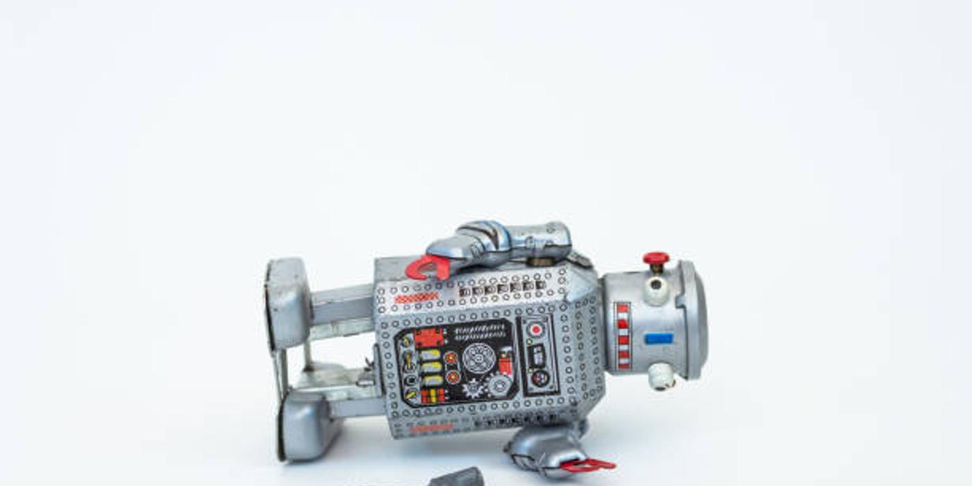 Riscurile asociate cu jucăriile fabricate din materiale de calitate inferioară