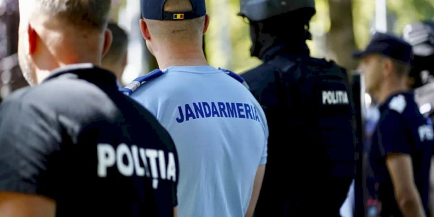 O mașină aflată pe avarii a fost zgâriată intenționat de un jandarm