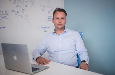 Ospătar la Distanță, aplicația care le permite ospătarilor să lucreze remote