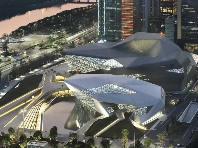 Zaha Hadid: Povestea lucrărilor sale arhitecturale impresionante