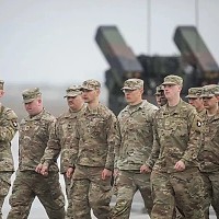 Retragerea trupelor SUA din România dispusă de Trump, blocată de Congres? S-a format o alianță