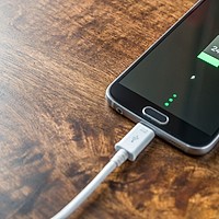 India depășește China ca principal exportator de smartphone-uri către SUA