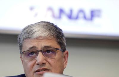 Marcel Boloş anunţă că va propune, zilele următoare, schimbarea din funcţie a tuturor vicepreşedinţilor ANAF şi a unor persoane din conducerea Autorităţii Vamale Române