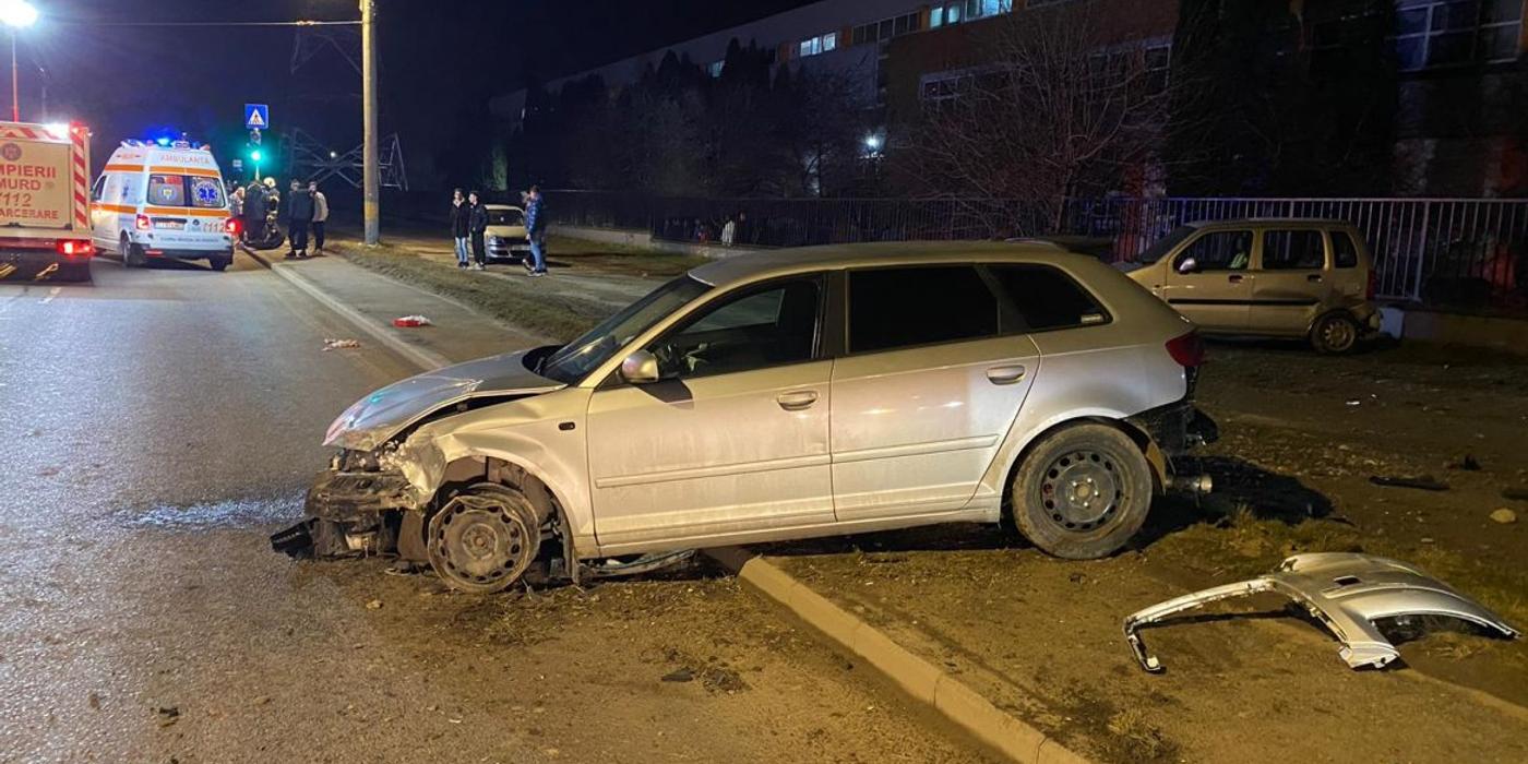 Un accident rutier s-a produs noaptea trecută pe Bulevardul Muncii din Cluj-Napoca