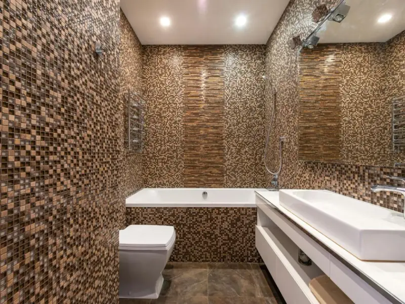 Mozaicul în baie: o alegere plină de stil și durabilitate