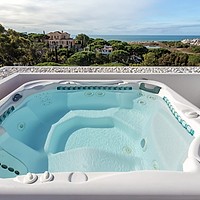 Instalarea corectă a unui jacuzzi de exterior. Ce trebuie să știi înainte?