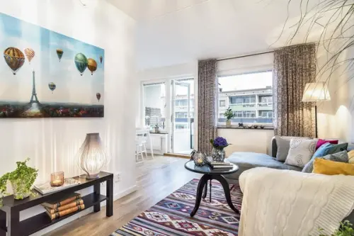 Amenajare in culori intr-un apartament de 3 camere