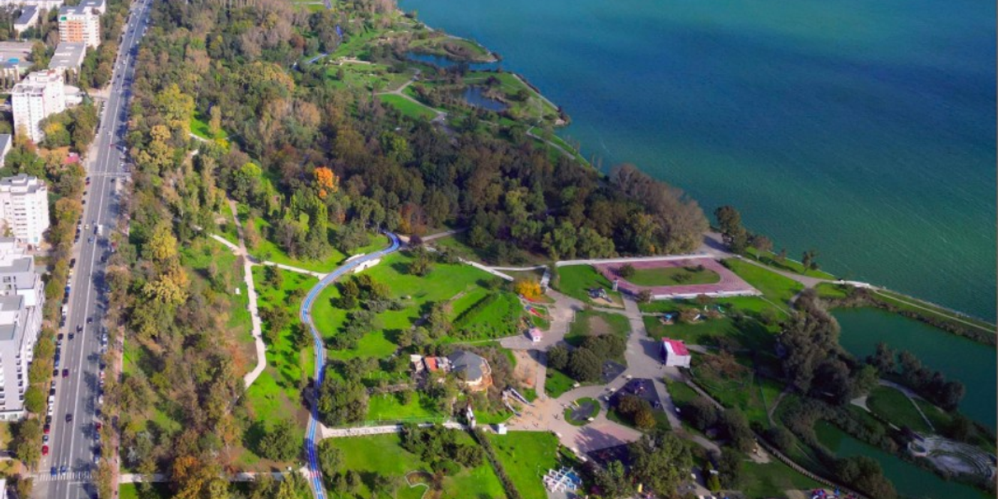 Modernizare coordonată în Parcul Tăbăcărie. „Țara Piticilor” se transformă odată cu consolidarea malurilor lacului