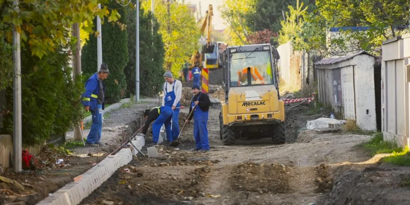 În curând încep lucrările de asfaltare și de modernizare pe 10 străzi din Sectorul 1