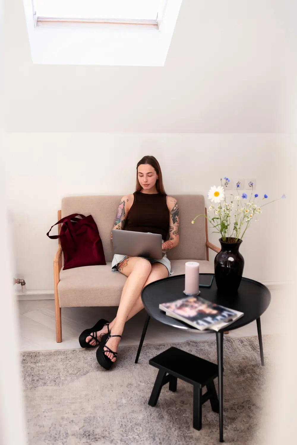 Amenajarea unui apartament studio: soluții creative pentru a optimiza fiecare metru pătrat și a crea un spațiu funcțional și estetic