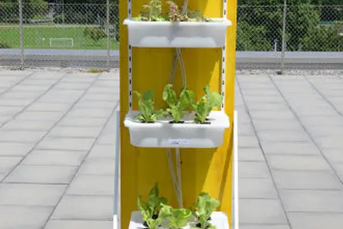 Mini-gradini de apartament construite din piese Ikea