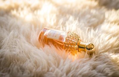 Parfumuri arabesti originale Arome magice la indemana pe SimpleStore.ro