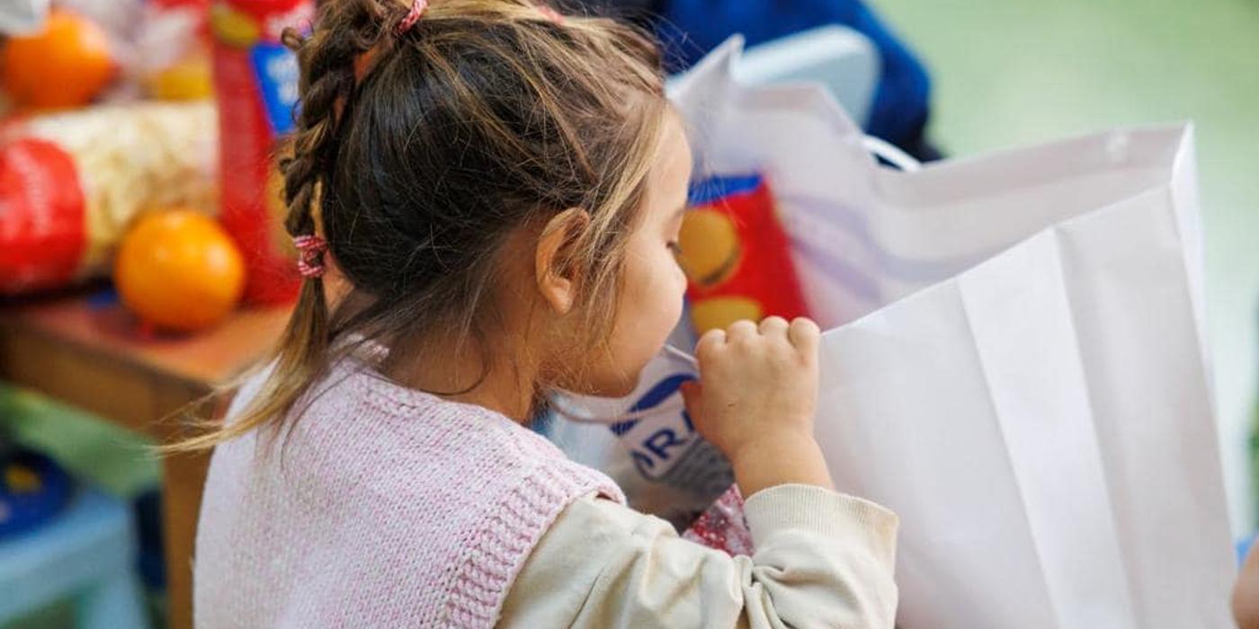 Primăria Municipiului Cluj-Napoca a împărțit ieri peste 500 de cadouri copiilor aflați în centrele clujene