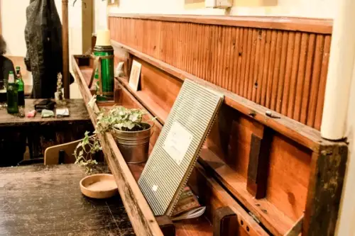 Lokal, sau cum am gasit drumul spre casa