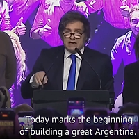 Javier Milei a obținut o victorie zdrobitoare la alegerile din Argentina. Toate proiecțiile analiștilor și ale sondajelor de opinie au fost date peste cap