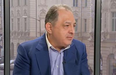 Vanghelie: Piedone minte de dimineața până seara. Încearcă să-și aducă copilul la Primăria Sectorului 5, că n-are de lucru. Nu trebuie să ne băgăm copiii, să-i ducem în penibil