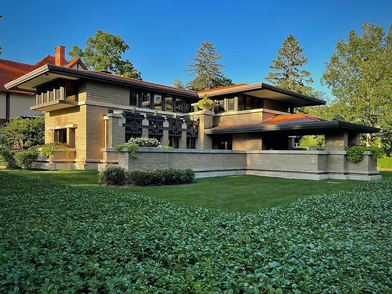 Frank Lloyd Wright și rolul său în dezvoltarea arhitecturii moderne