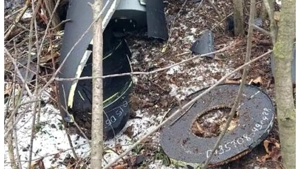 Războiul se apropie de graniţa cu România. O dronă cu explozibil a căzut într-o curte: „Dar românii ce au făcut, câte șchije de la drone au căzut?”