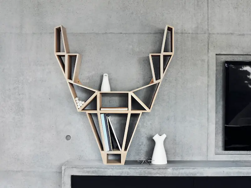 Model de biblioteca interesant, realizat in forma de cerb