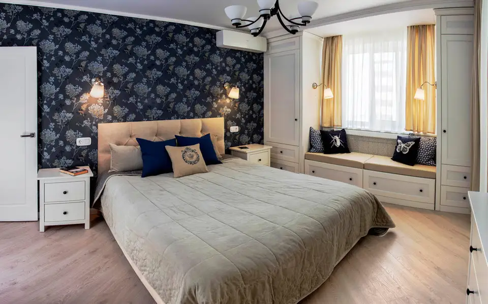 Apartament de 2 camere decorat cu accente placute de albastru