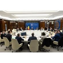 Premierul Ciucă, discuţii cu reprezentanţii transportatorilor români/ Au fost prezentate şi variantele de lucru realizate la nivelul Autorităţii de Supraveghere Financiară (ASF) privind evoluţia pieţei RCA