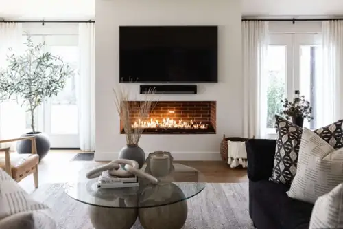 Ce tablouri se pun în living?