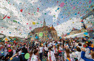 Primăria Cluj-Napoca a majorat cu 25% valoarea sumelor nerambursabile de la bugetul local pentru proiecte şi acţiuni culturale, dar și sportive