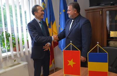 Excelența sa Do Duc Thanh, ambasadorul Republicii Socialiste Vietnam în România, a vizitat județul Cluj