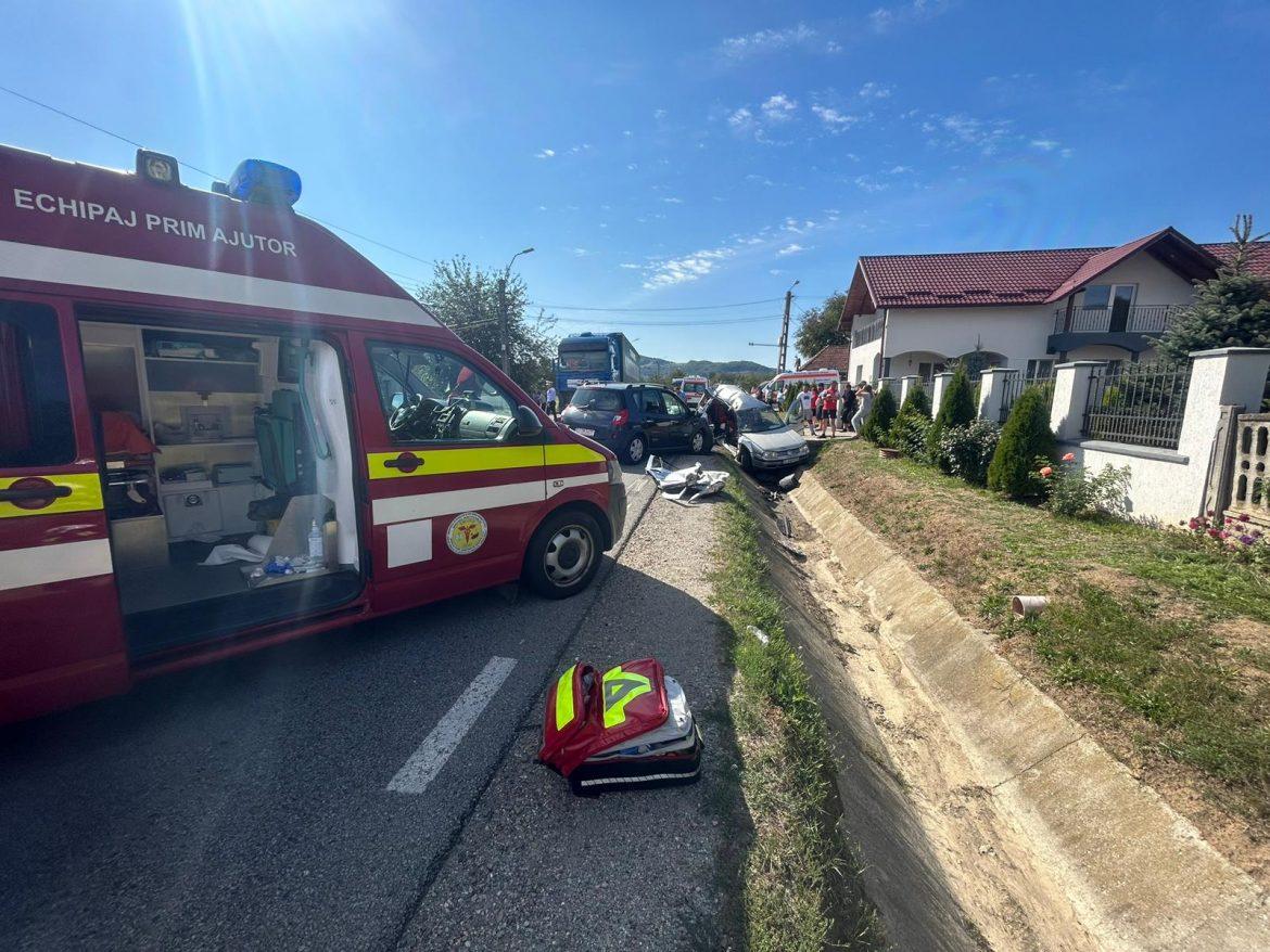 Accident de circulație grav, miercuri după-amiaza pe DN1C, pe raza localității Câțcău