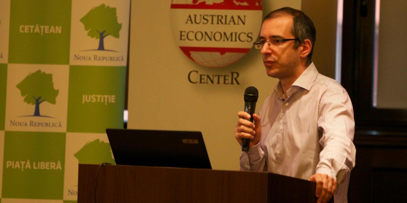 Bogdan Glăvan: Economia României are vulnerabilităţi care o situează printre cele mai riscante economii în dezvoltare / Avem unele dintre cele mai mari inflaţii industriale din Europa şi cel mai mare deficit bugetar ajustat, în trimestrul trei