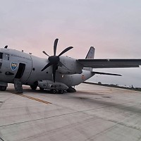 Nicușor Dan, blocat peste noapte în Paris. De ce nu poate ajunge în țară avionul militar Spartan cu care a zburat în Franța